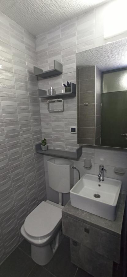 Lux Apartment 7, Parking Ni Exterior foto